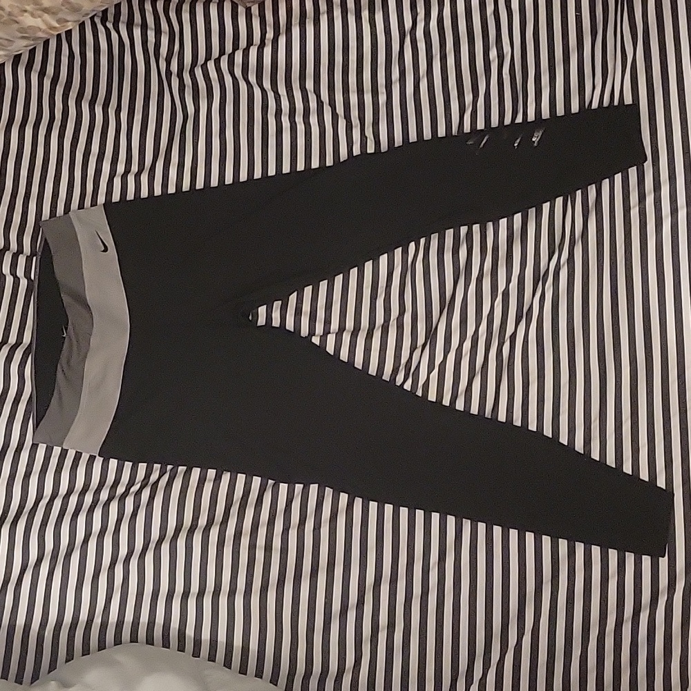 Nike leggings